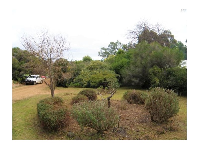 119 Warren Rd, Nannup WA 6275