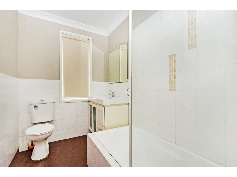 52 Tarawa Rd, Lethbridge Park NSW 2770