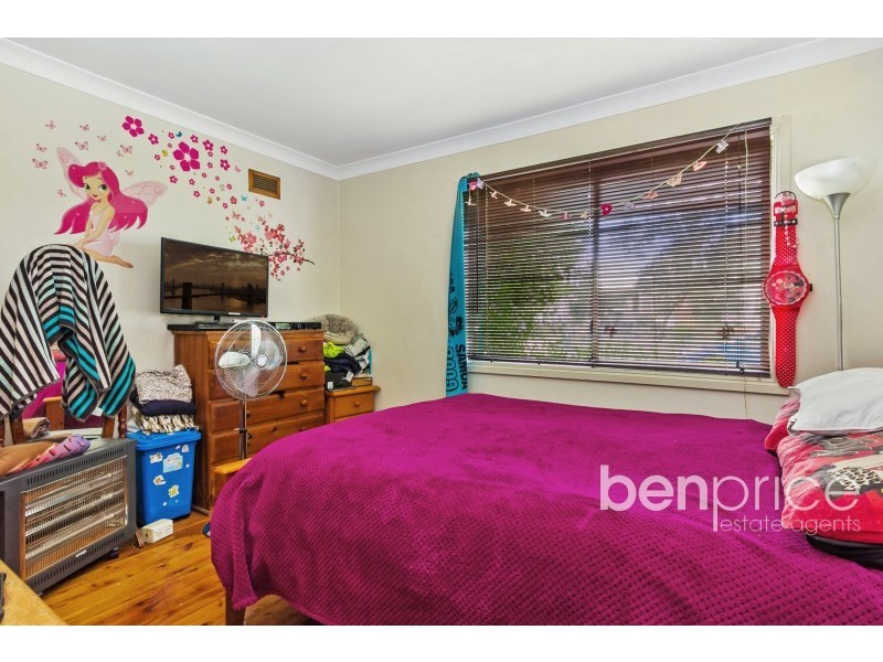 10 Finisterre Avenue, Whalan NSW 2770