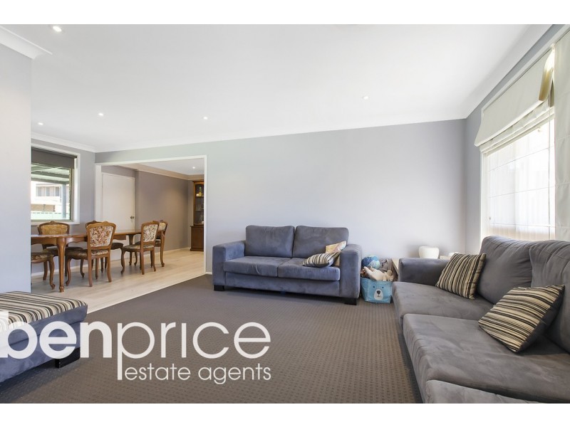 14 Magyar Place, Oakhurst NSW 2761