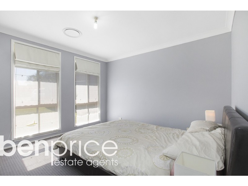 14 Magyar Place, Oakhurst NSW 2761