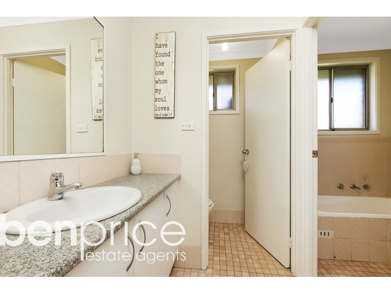 14 Magyar Place, Oakhurst NSW 2761