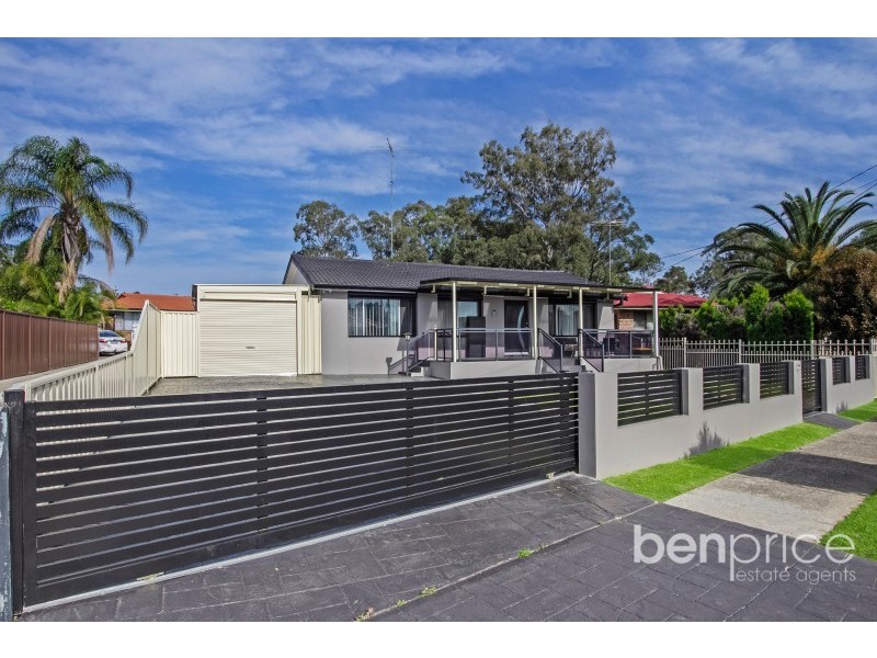 16 Arundell st, Dharruk NSW 2770