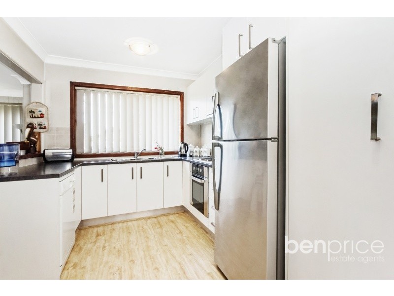 6 Meegan Place, Colyton NSW 2760