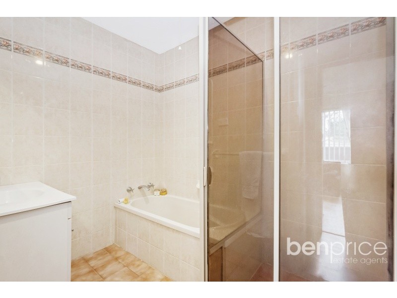 6 Meegan Place, Colyton NSW 2760