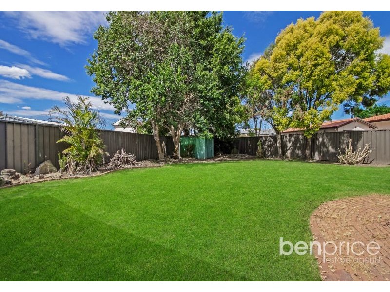 6 Meegan Place, Colyton NSW 2760