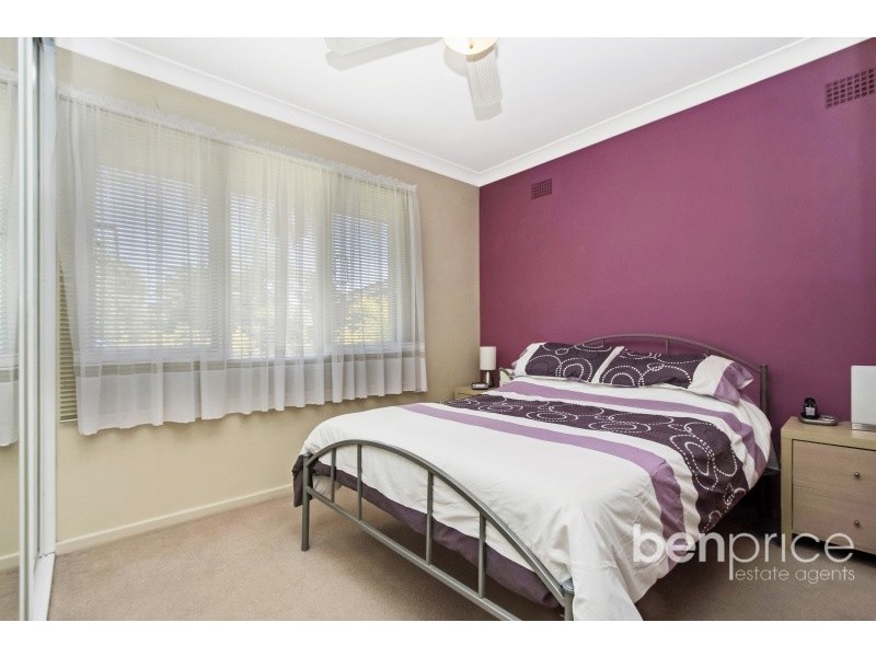 35 Roebuck Crescent, Willmot NSW 2770