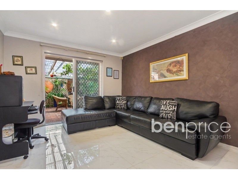 135 Buckwell Drive, Hassall Grove NSW 2761