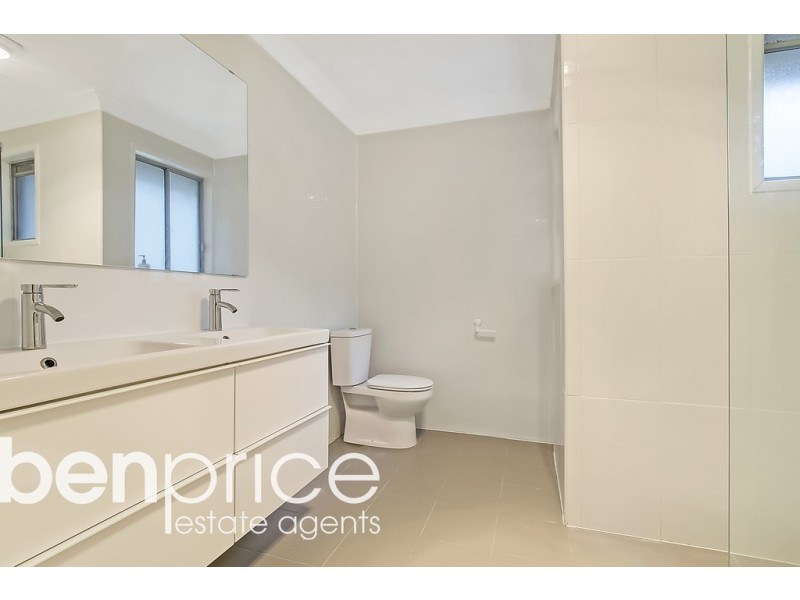 19 Grevillea Drive, St Clair NSW 2759