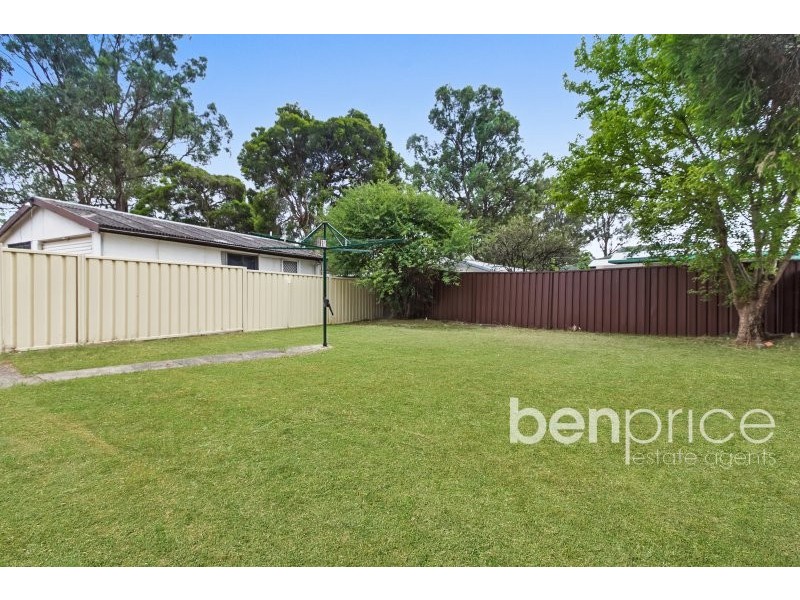 19 Roebuck Crescent, Willmot NSW 2770