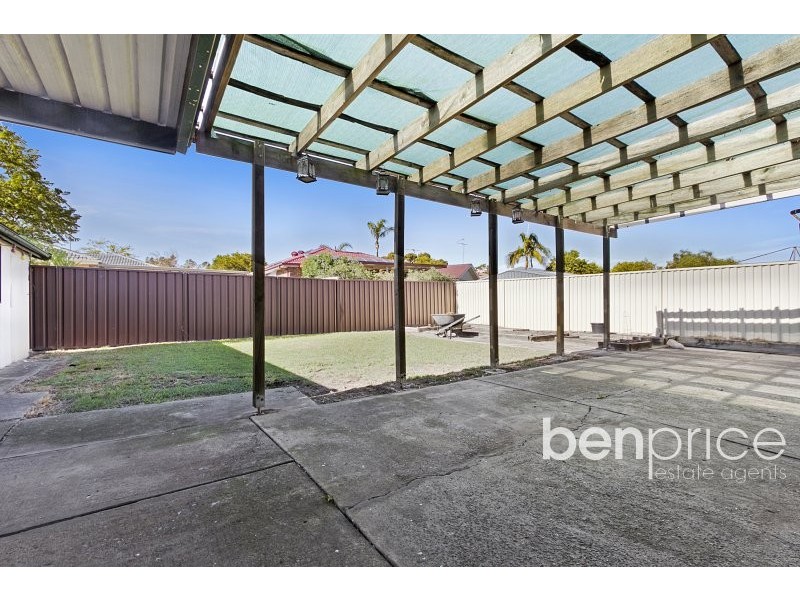 7 Napunyah Way, St Clair NSW 2759