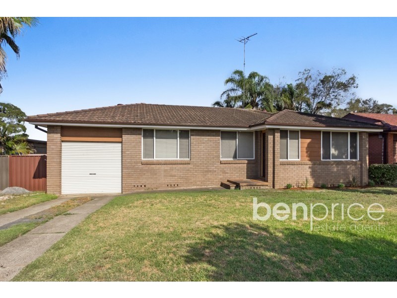 5 Shadlow Crescent, St Clair NSW 2759