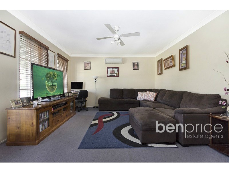 4 Werona Place, Dharruk NSW 2770