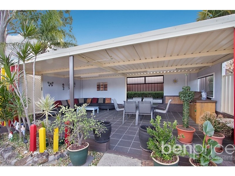 66 Menzies Circuit, St Clair NSW 2759