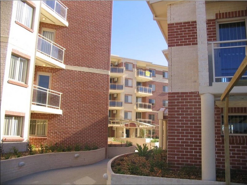 22/2 Wentworth Avenue, Toongabbie NSW 2146