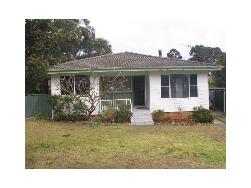 10 Tahiti Place, Lethbridge Park NSW 2770
