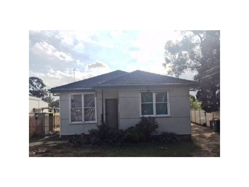 25 Tobruk Street, North St Marys NSW 2760