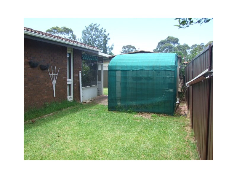 4 Malakau, Whalan NSW 2770