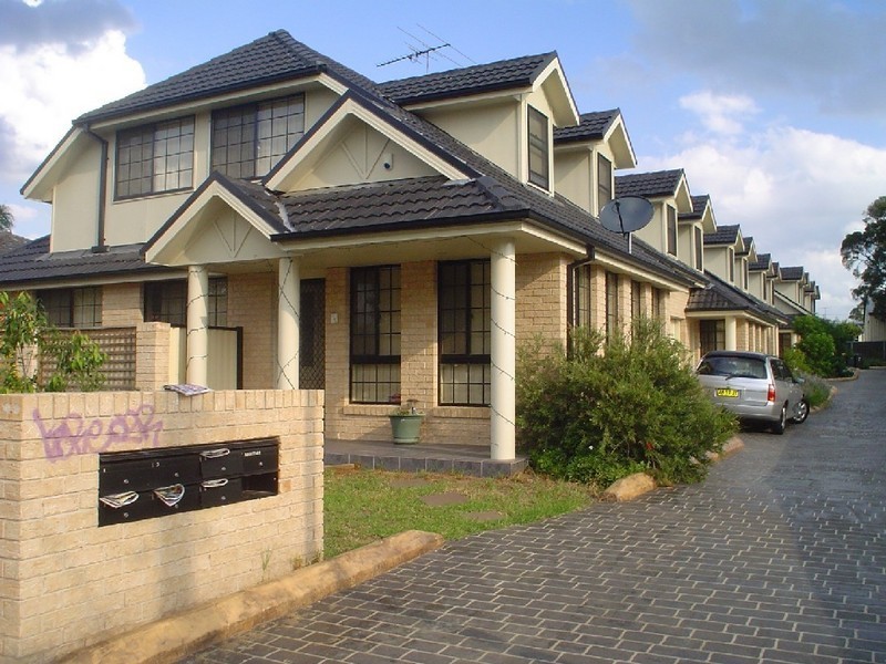 2/140 Brisbane Street, St Marys NSW 2760