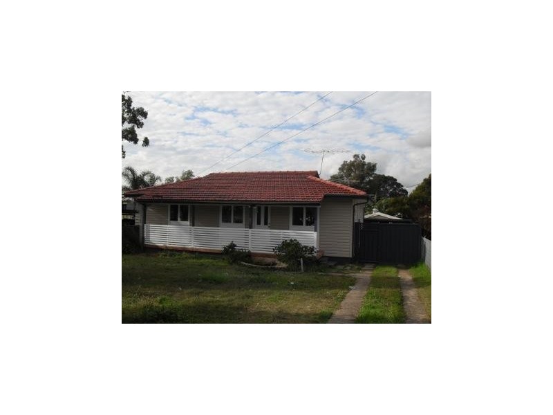 8 Pinang Place, Whalan NSW 2770