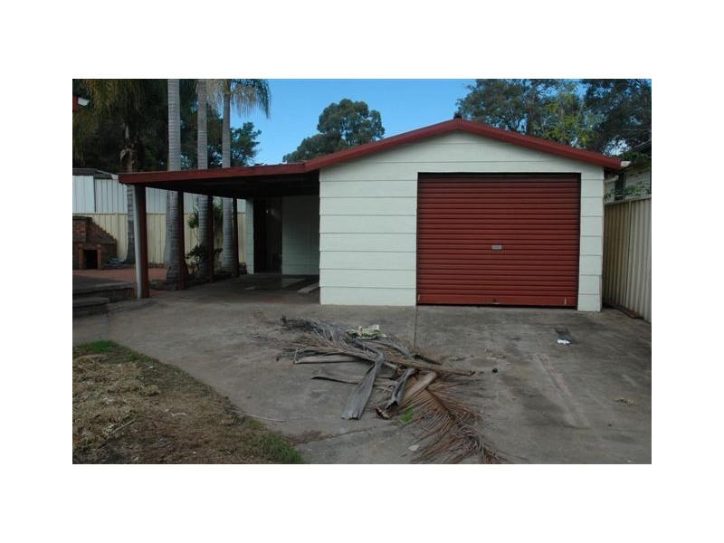 32  Tasman Avenue, Lethbridge Park NSW 2770