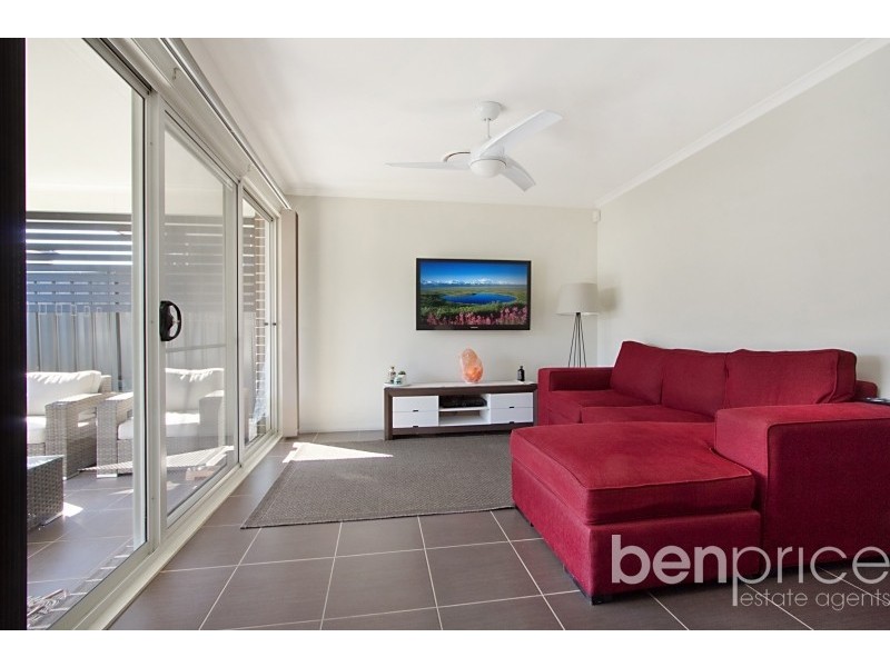 7 Foothills Terrace, Glenmore Park NSW 2745
