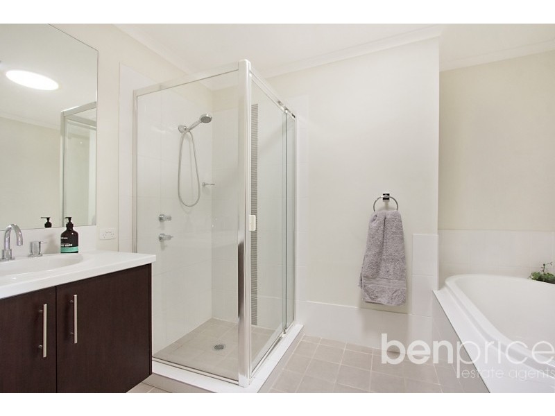 7 Foothills Terrace, Glenmore Park NSW 2745