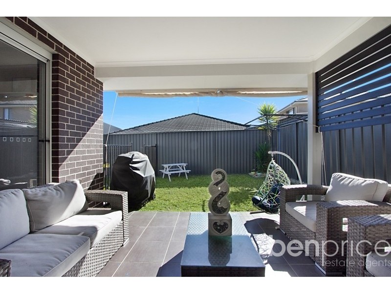 7 Foothills Terrace, Glenmore Park NSW 2745
