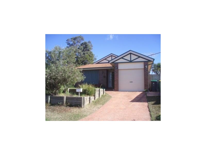10 Poa Place, Glenmore Park NSW 2745