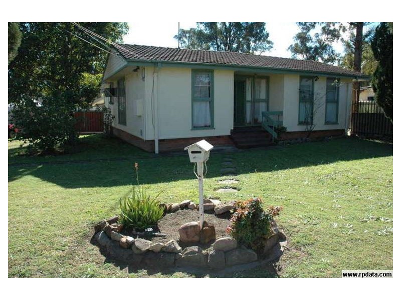 4 Tryal Place, Willmot NSW 2770