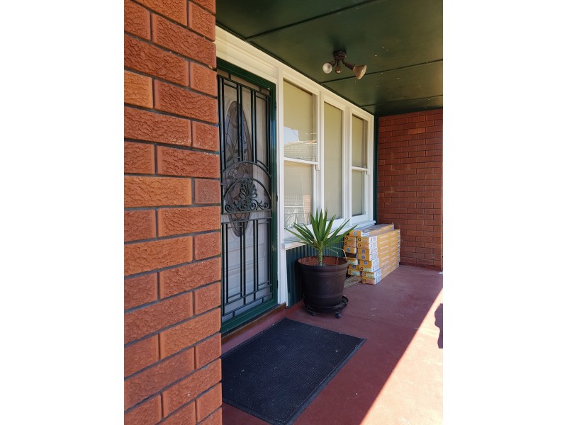 7 Tonga Place, Lethbridge Park NSW 2770