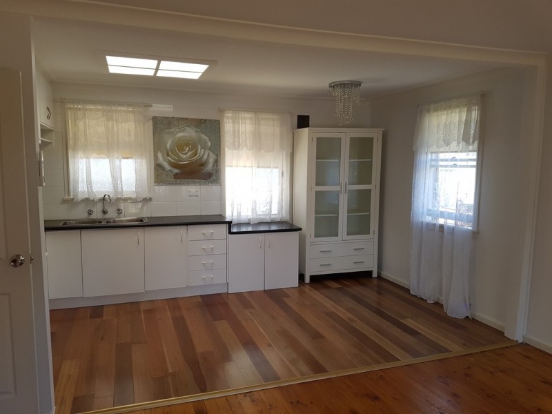 7 Tonga Place, Lethbridge Park NSW 2770