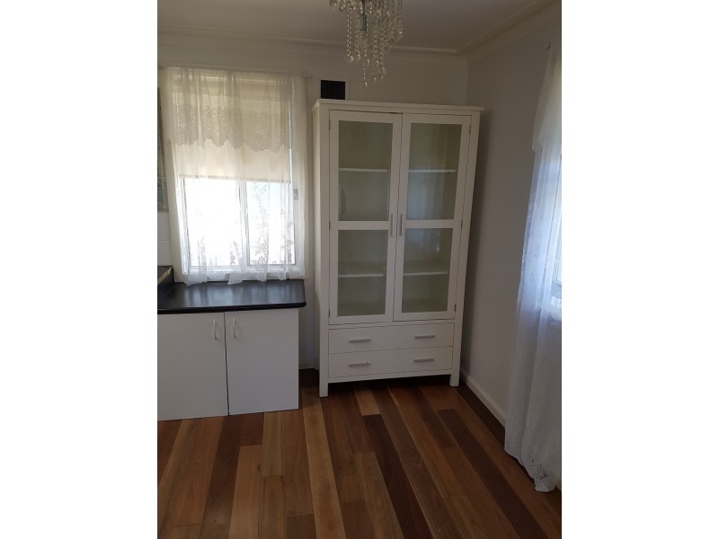 7 Tonga Place, Lethbridge Park NSW 2770