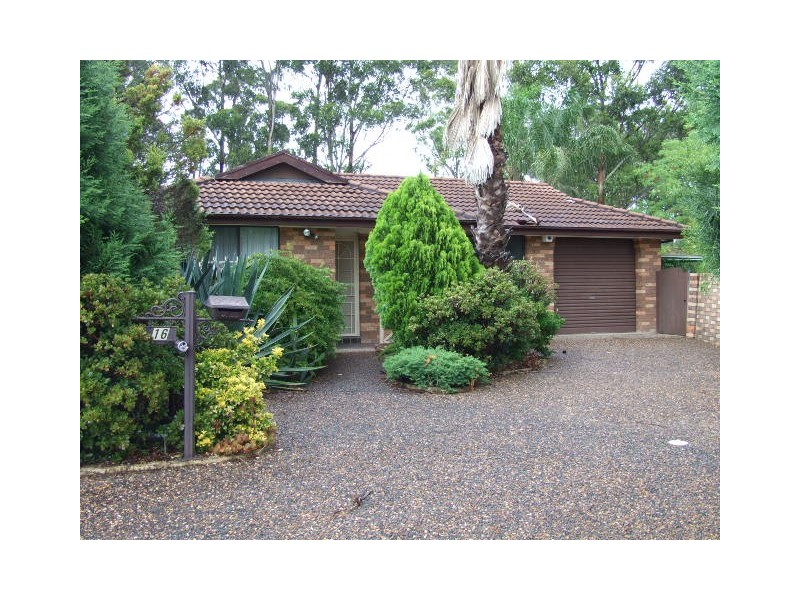 16 Darrell Place, Oakhurst NSW 2761