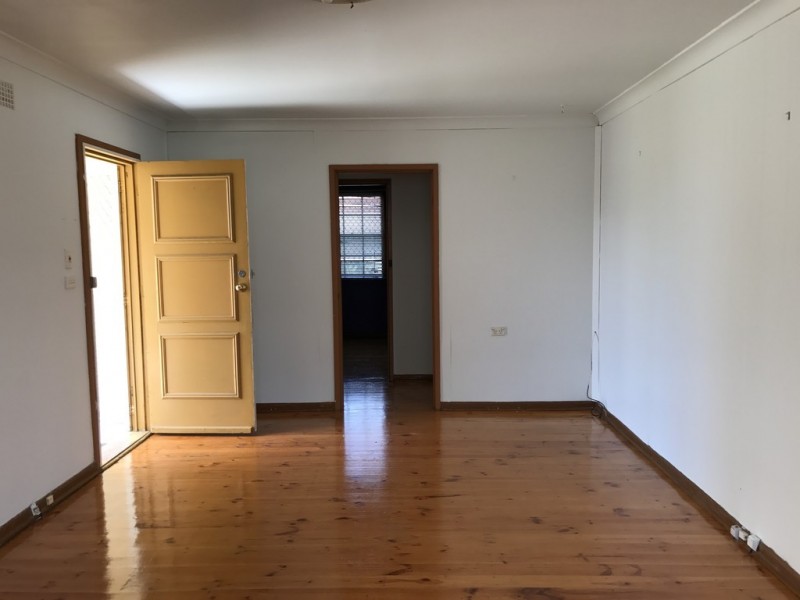 30 Minadanao Avenue, Lethbridge Park NSW 2770