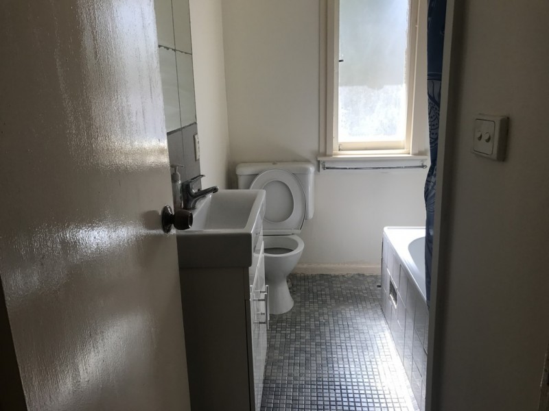 18 Marquesa Crescent, Lethbridge Park NSW 2770