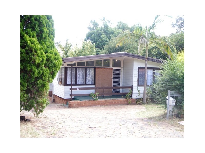 62 Lucena Crescent, Lethbridge Park NSW 2770