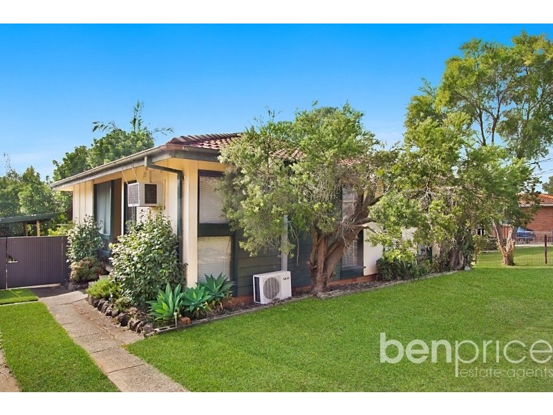 38 Parkes Cres, Blackett NSW 2770