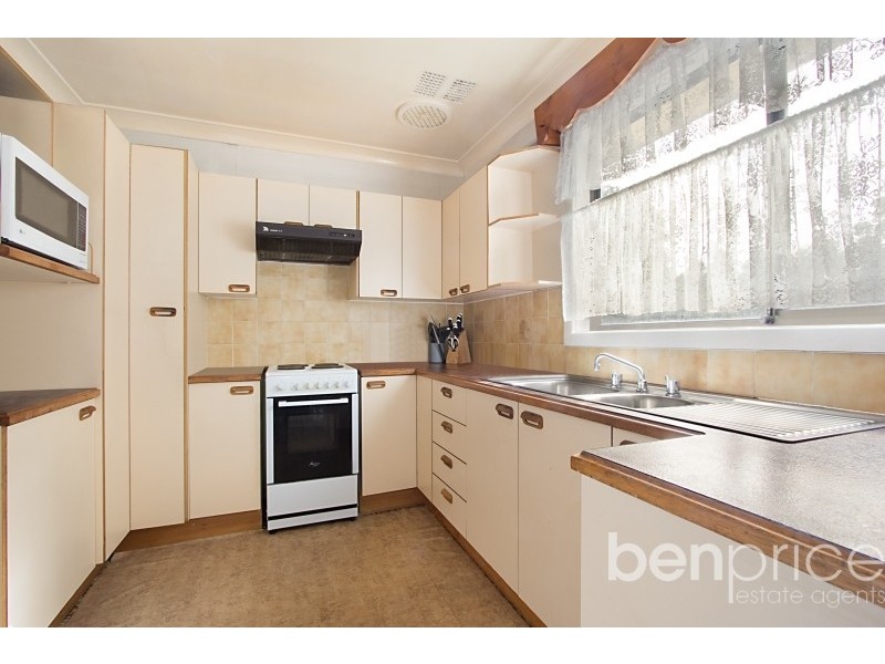 38 Parkes Cres, Blackett NSW 2770