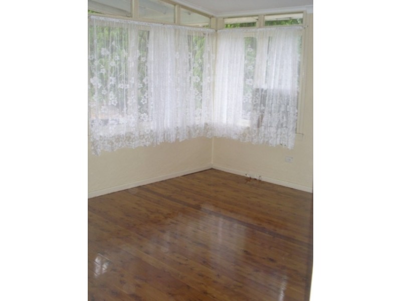 62 Lucena Crescent, Lethbridge Park NSW 2770