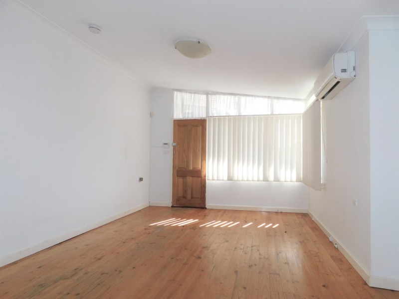 12 Webb Place, Blackett NSW 2770