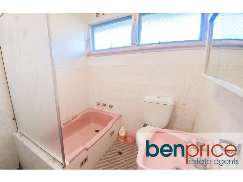 8 Chester Avenue, Cambridge Park NSW 2747