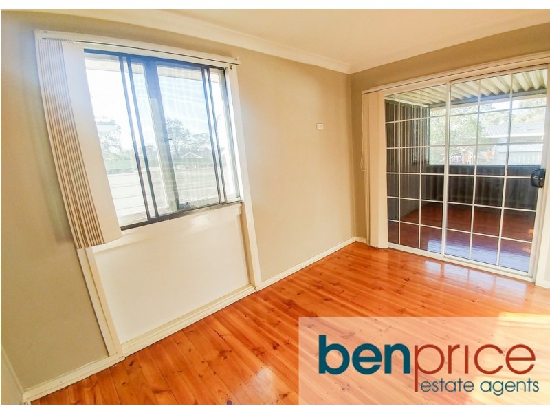 8 Pinang Place, Whalan NSW 2770