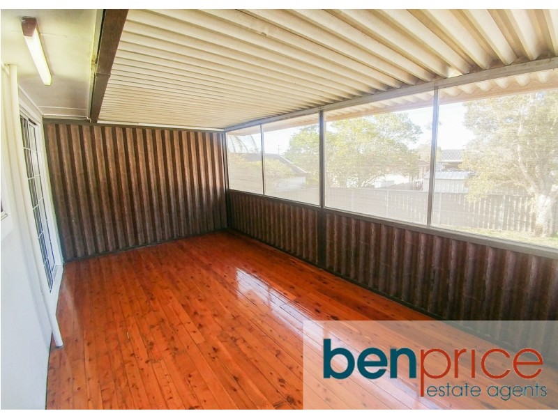 8 Pinang Place, Whalan NSW 2770