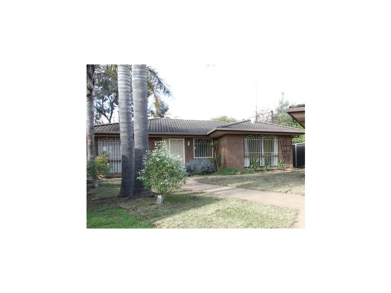 7 Cuvee Place, Minchinbury NSW 2770