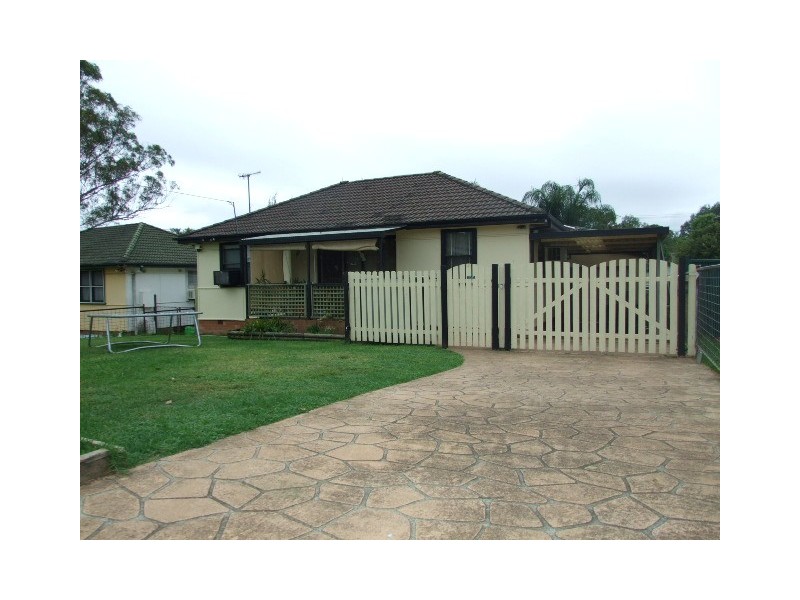 18 Rabaul Avenue, Whalan NSW 2770
