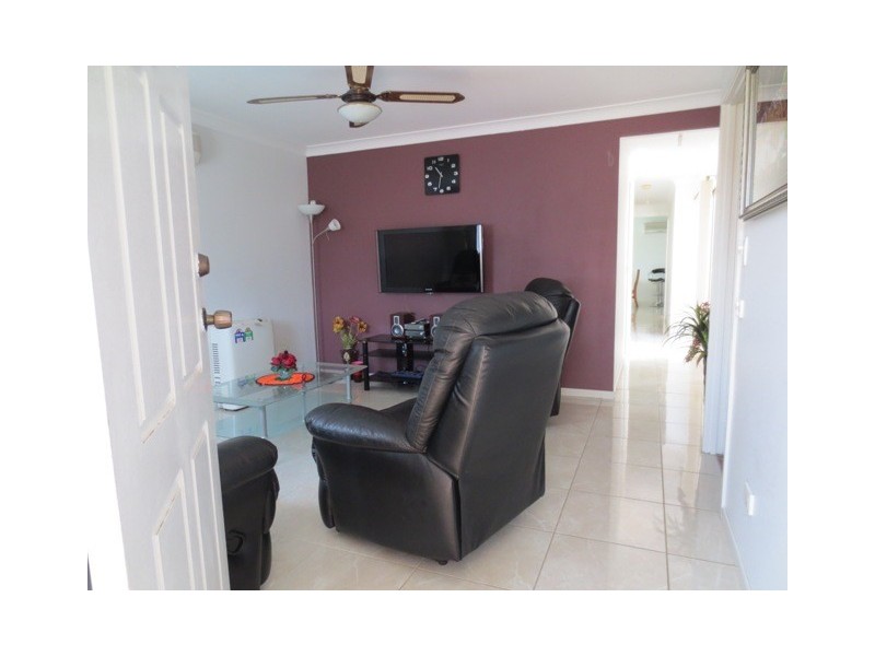 18b Brussels Cres, Rooty Hill NSW 2766