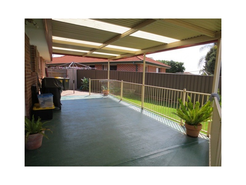 18b Brussels Cres, Rooty Hill NSW 2766