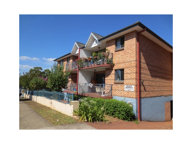 1/10-12 Hassall Street, Westmead NSW 2145