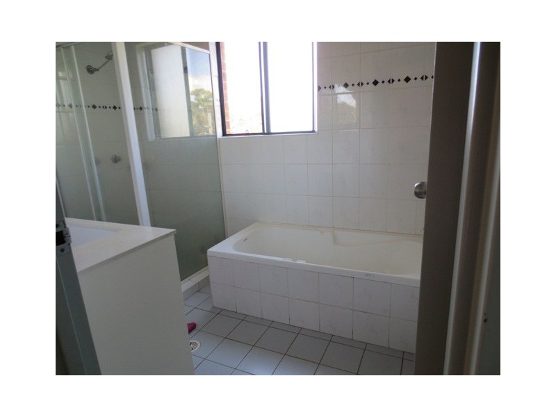 1/10-12 Hassall Street, Westmead NSW 2145